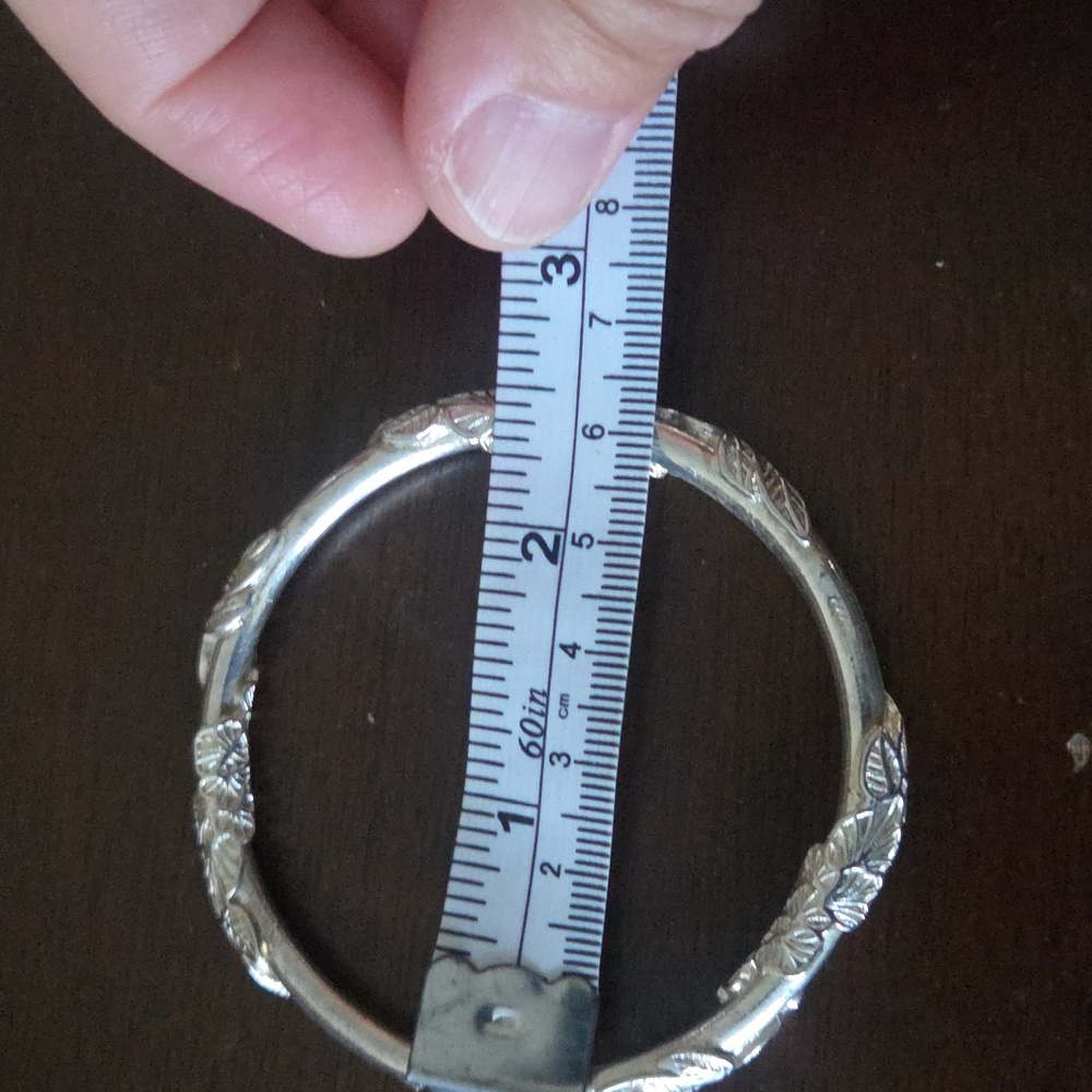 Silver Bangle - Picture 5 of 6